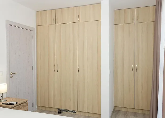 Modern Haven In Retreat With Chic Ambiance By Flat Mаnager