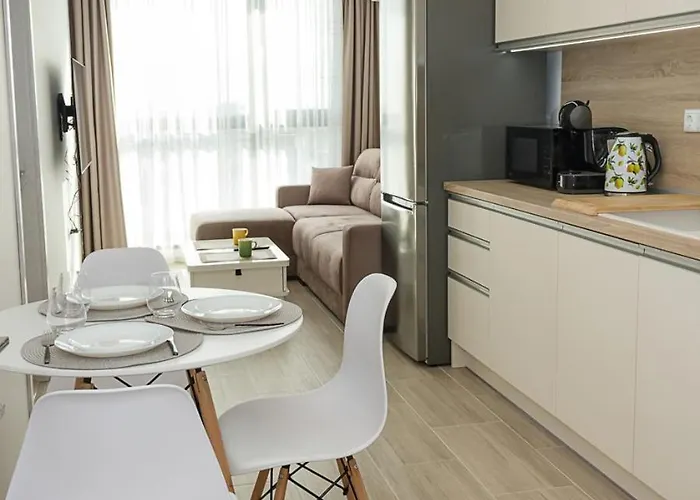 Modern Haven In Retreat With Chic Ambiance By Flat Mаnager